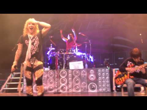Video thumbnail for youtube video 11 Year Old vs Steel Panther